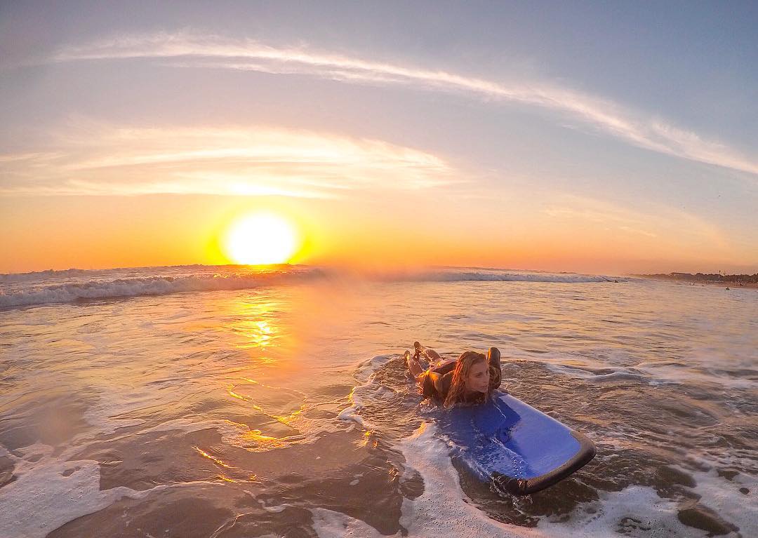 aktivitas-pantai-legian-bali.jpg