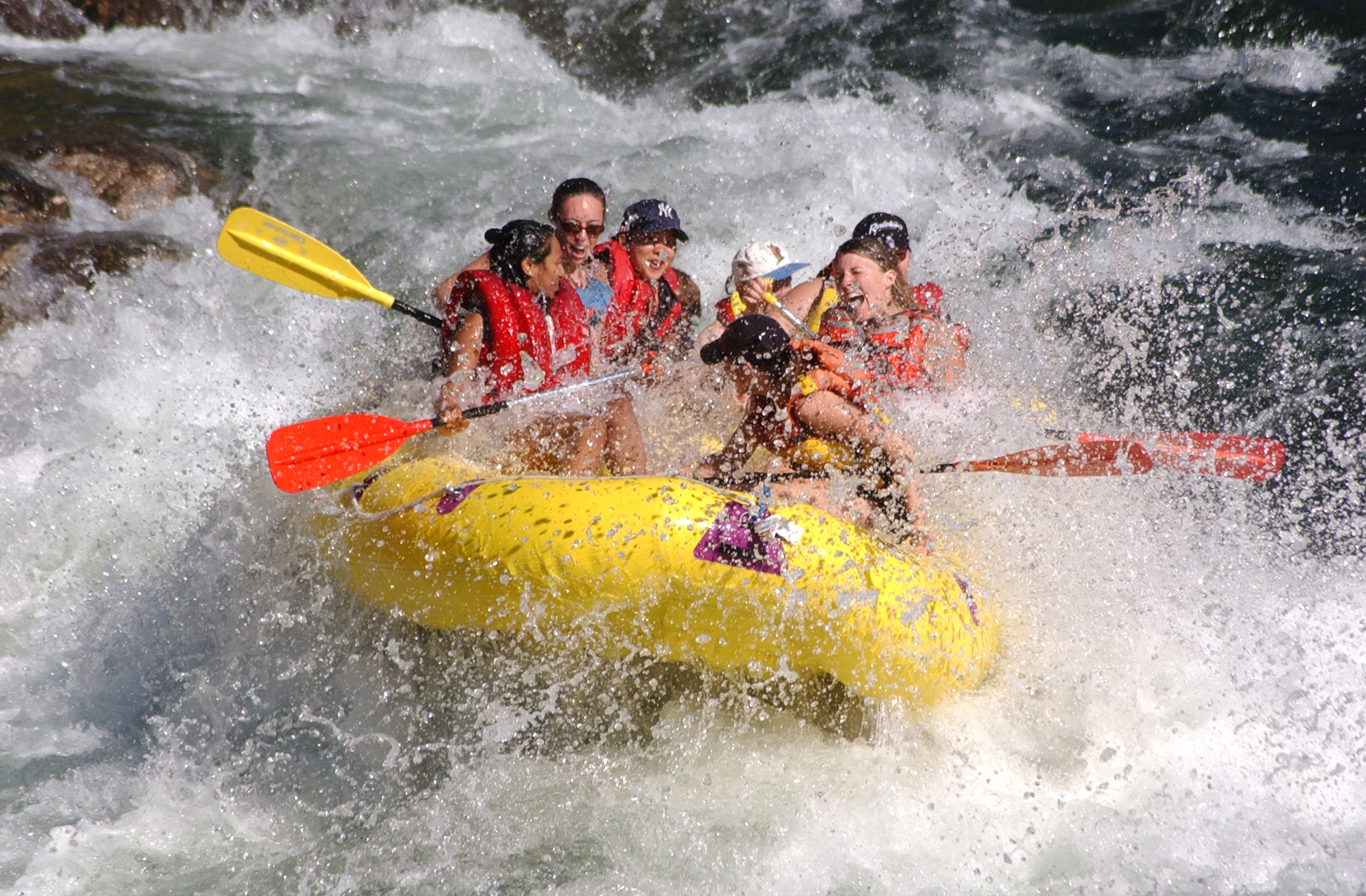 Rafting-di-Sungai-Ayung-Ubud-Bali-blingurah.jpg