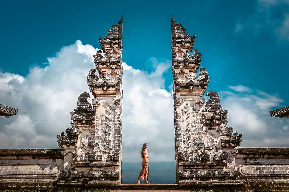 pura lempuyang2.jpg