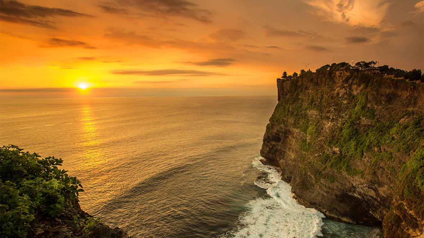pura uluwatu1.jpg