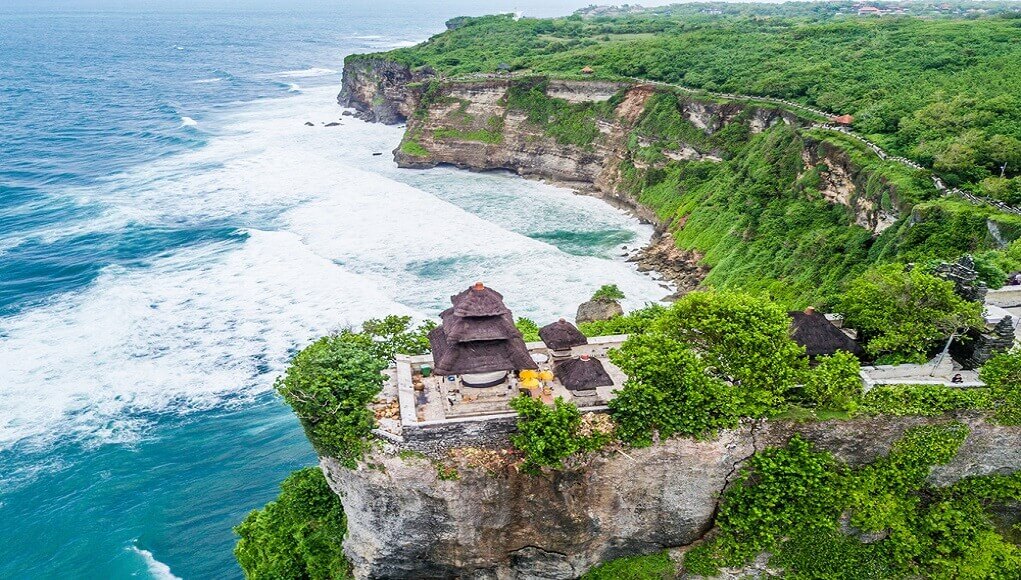 pura uluwatu.jpg